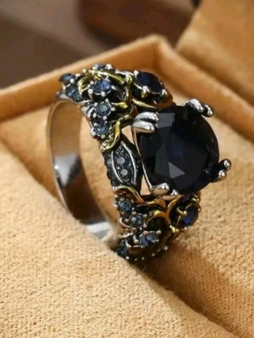 Beautiful Topaz Gold Leaf Ring Gothic Nature Inspired Engagement Wedding 6
